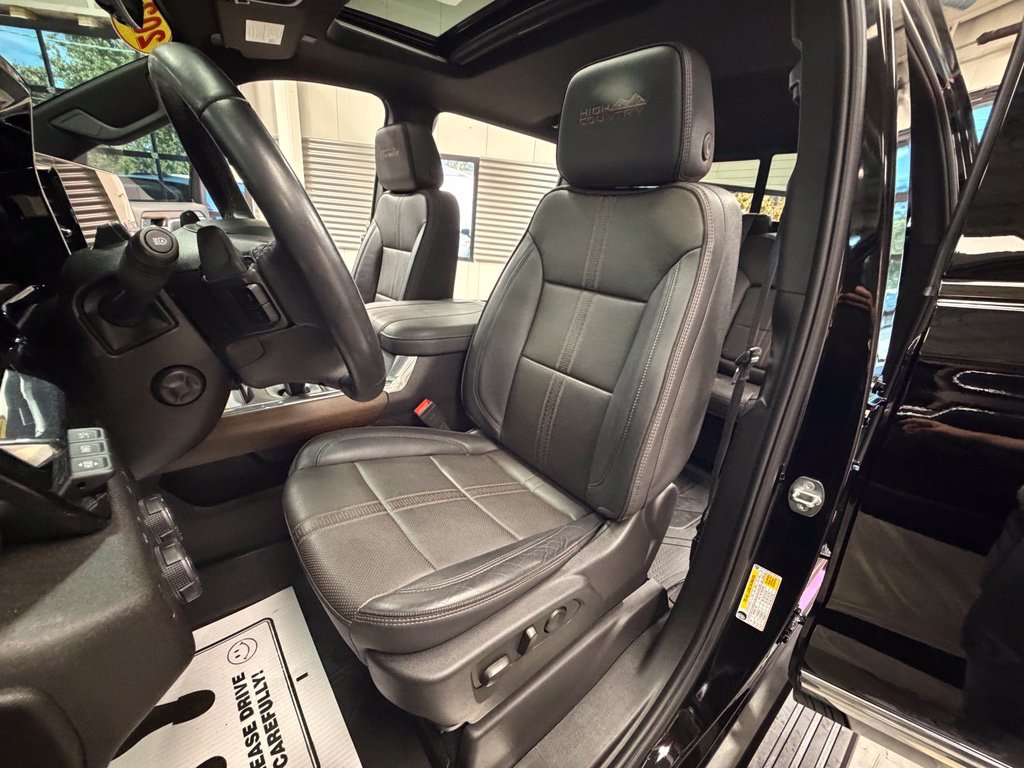Used 2024 Chevrolet Silverado 1500 High Country AWD/4WD image 7