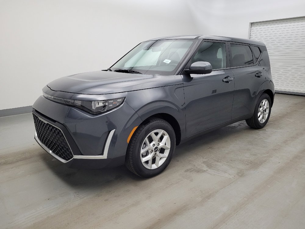 Used 2025 Kia Soul LX w/ LX Technology Package image 2