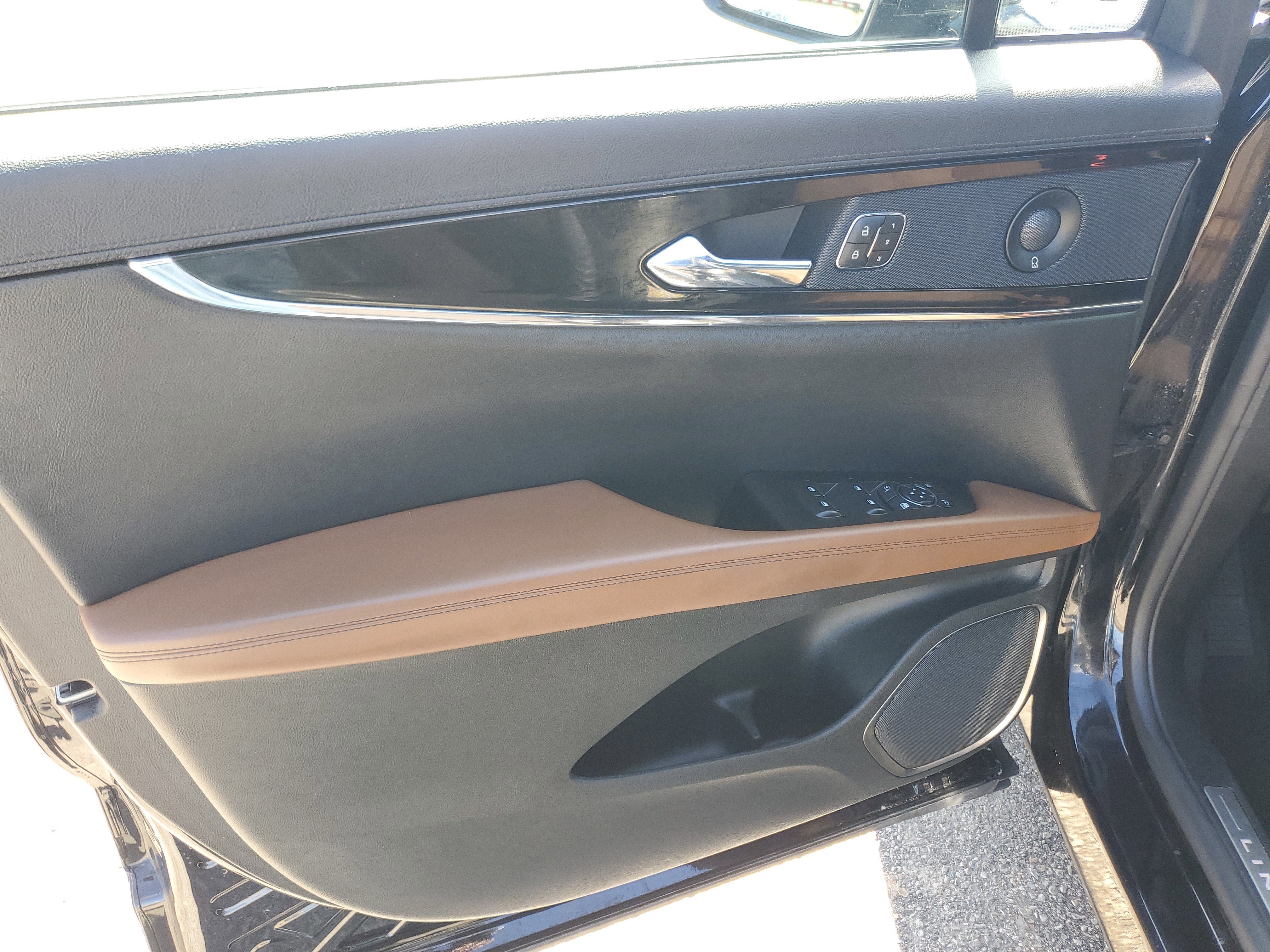 Certified 2023 Lincoln Nautilus Reserve w/ Equipment Group 201A AWD/4WD image 10