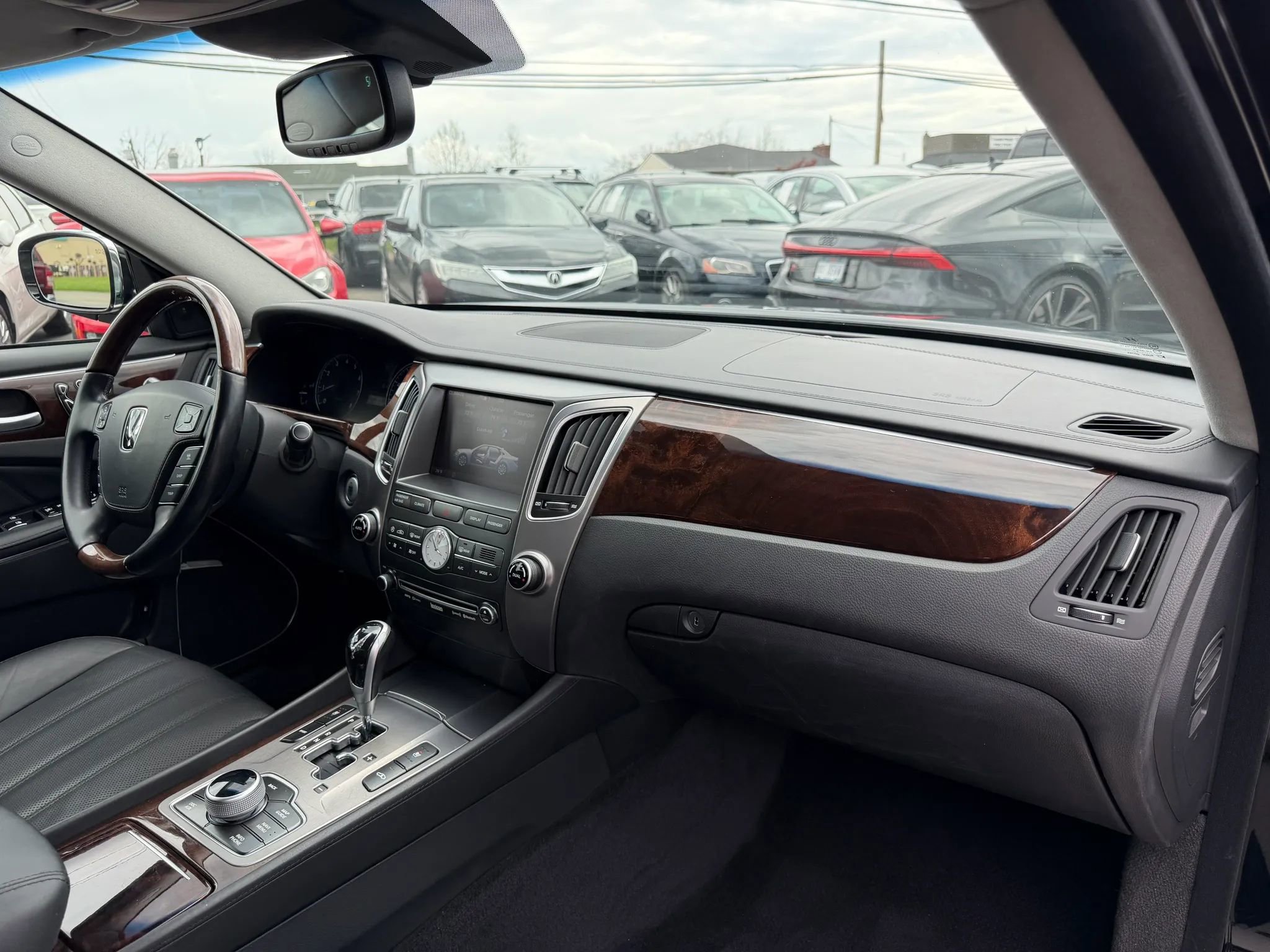 Used 2012 Hyundai Equus Signature image 18