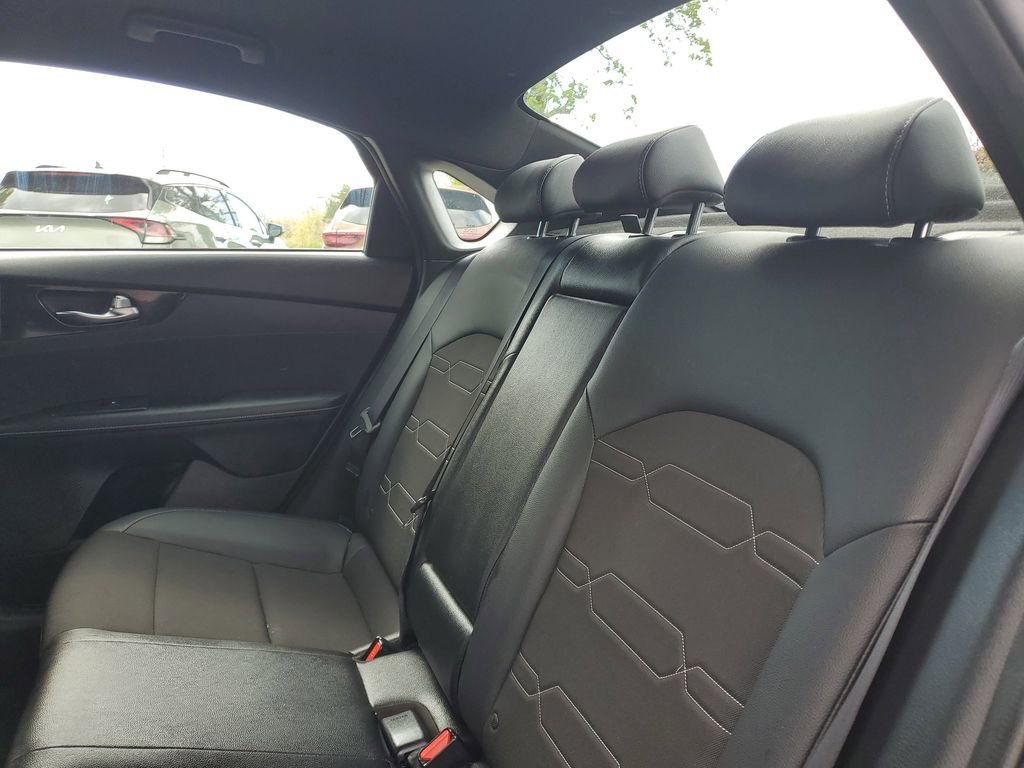 Certified 2023 Kia Forte GT-Line FWD image 25