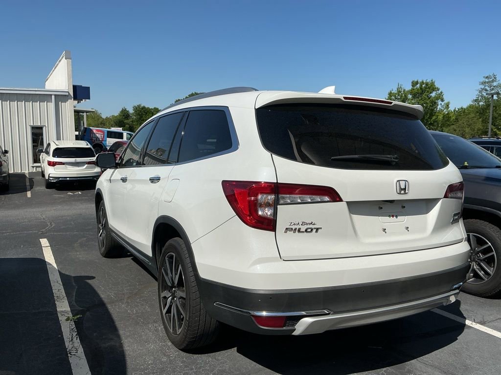 Used 2021 Honda Pilot Touring image 2