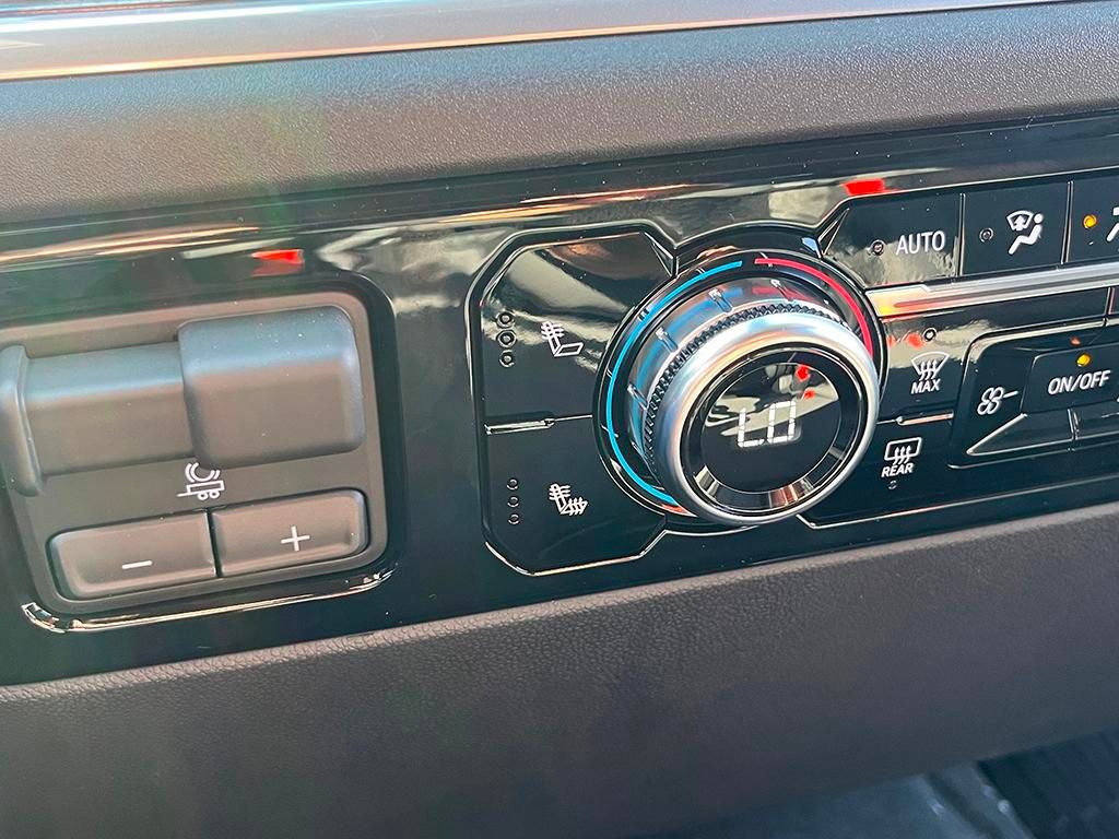 New 2026 GMC Sierra 1500 Elevation image 16