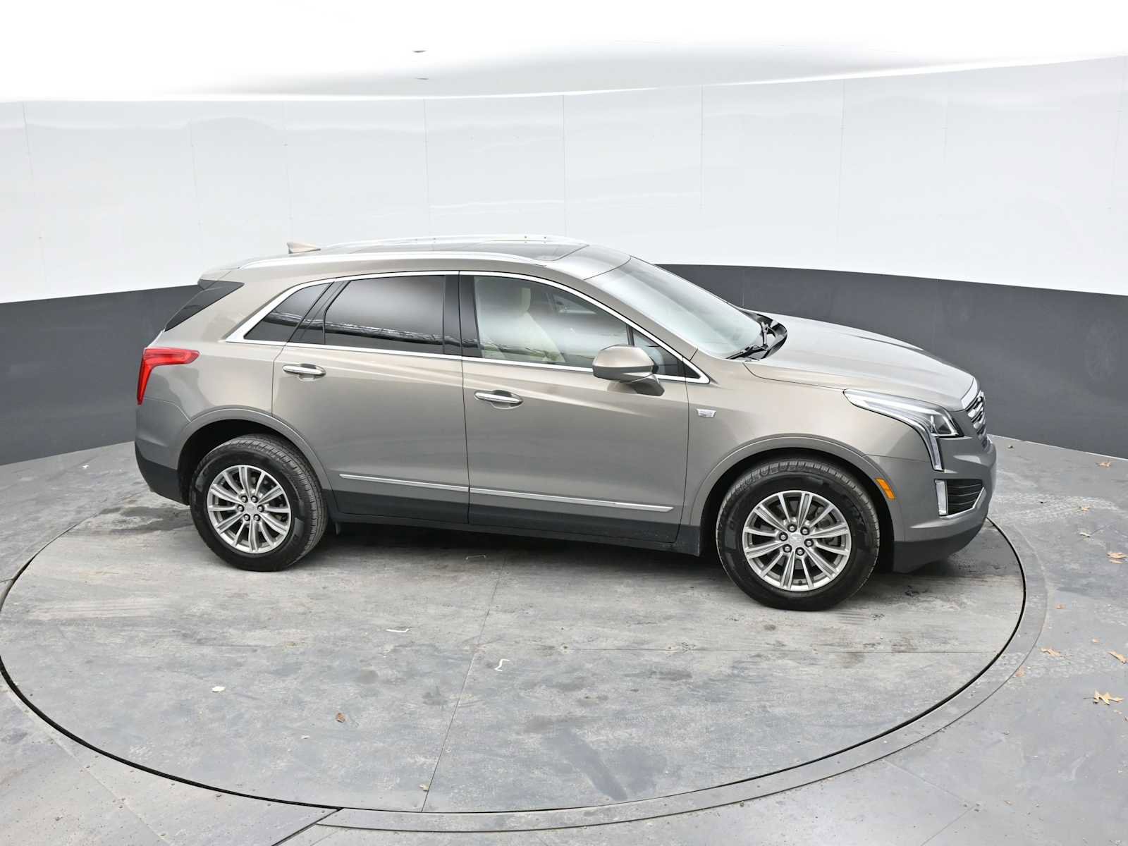 Used 2019 Cadillac XT5 Luxury AWD/4WD image 33