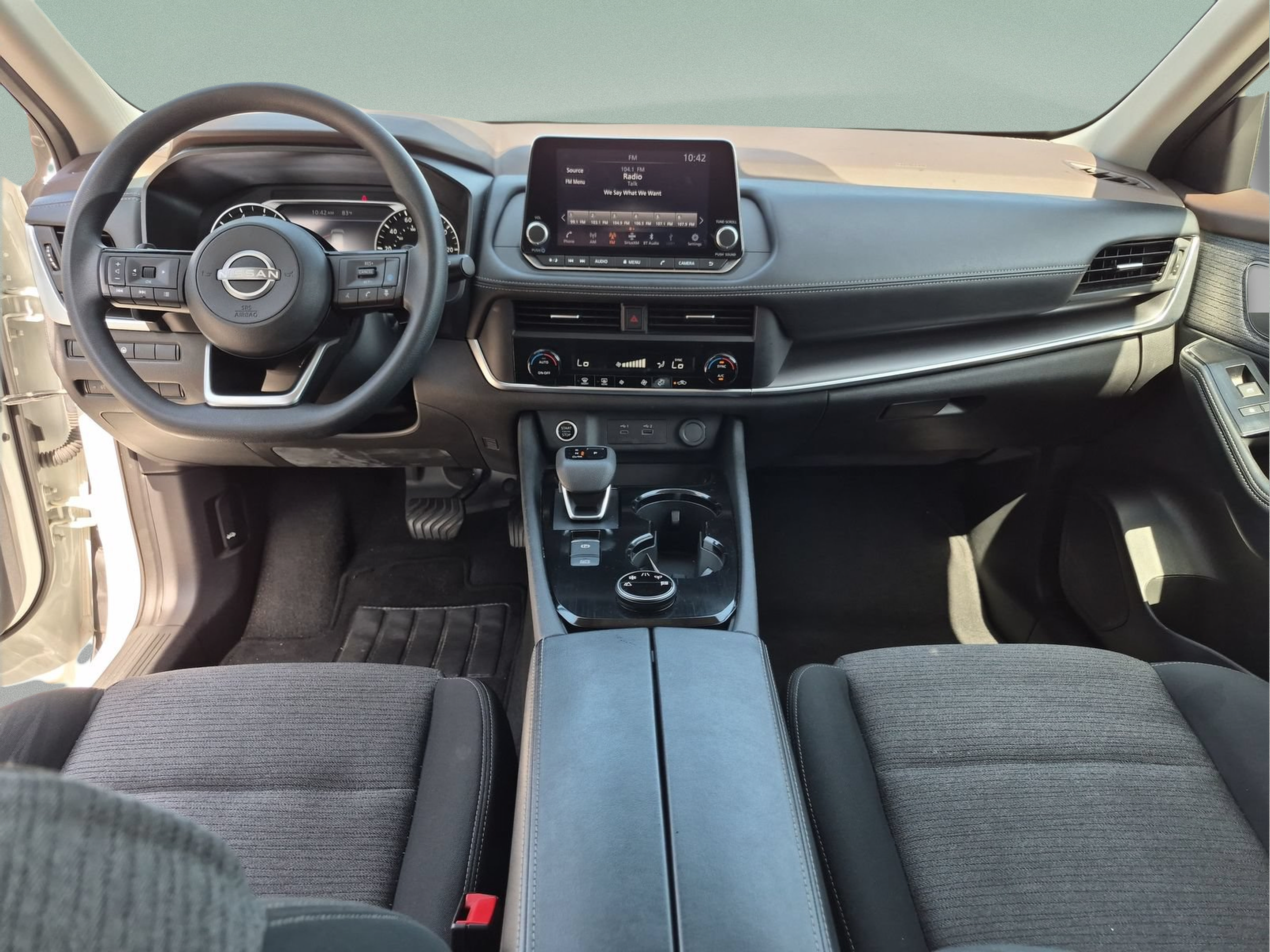 Used 2023 Nissan Rogue SV AWD/4WD image 26