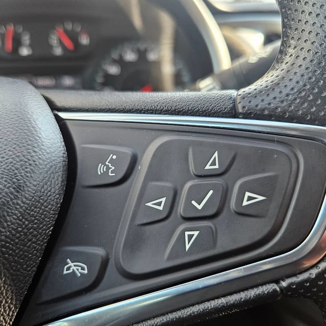 Used 2024 Chevrolet Malibu LT FWD image 23