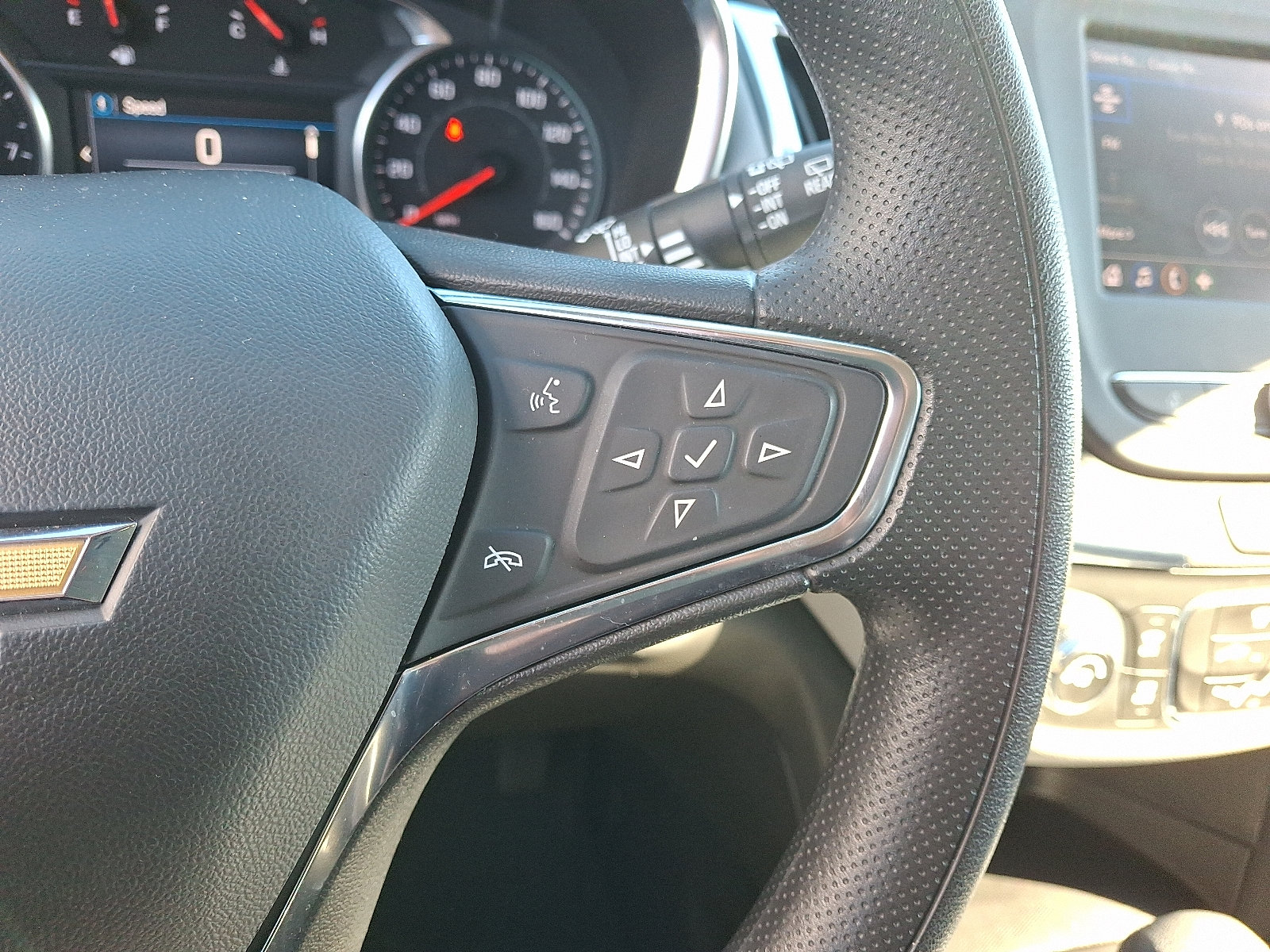 Used 2023 Chevrolet Equinox LS w/ LS Convenience Package FWD image 22