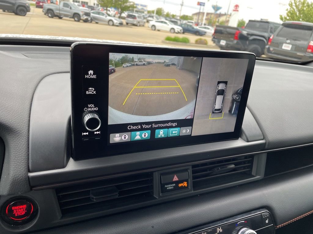 Used 2023 Honda Pilot TrailSport image 22