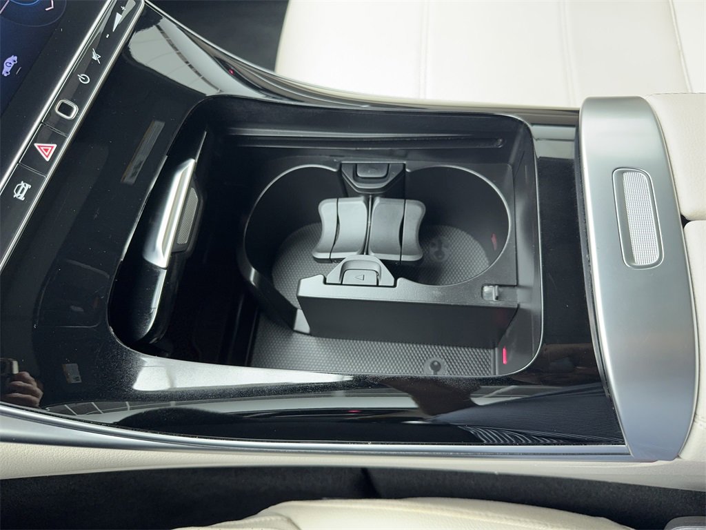 Used 2025 Mercedes-Benz C 300 Sedan image 33