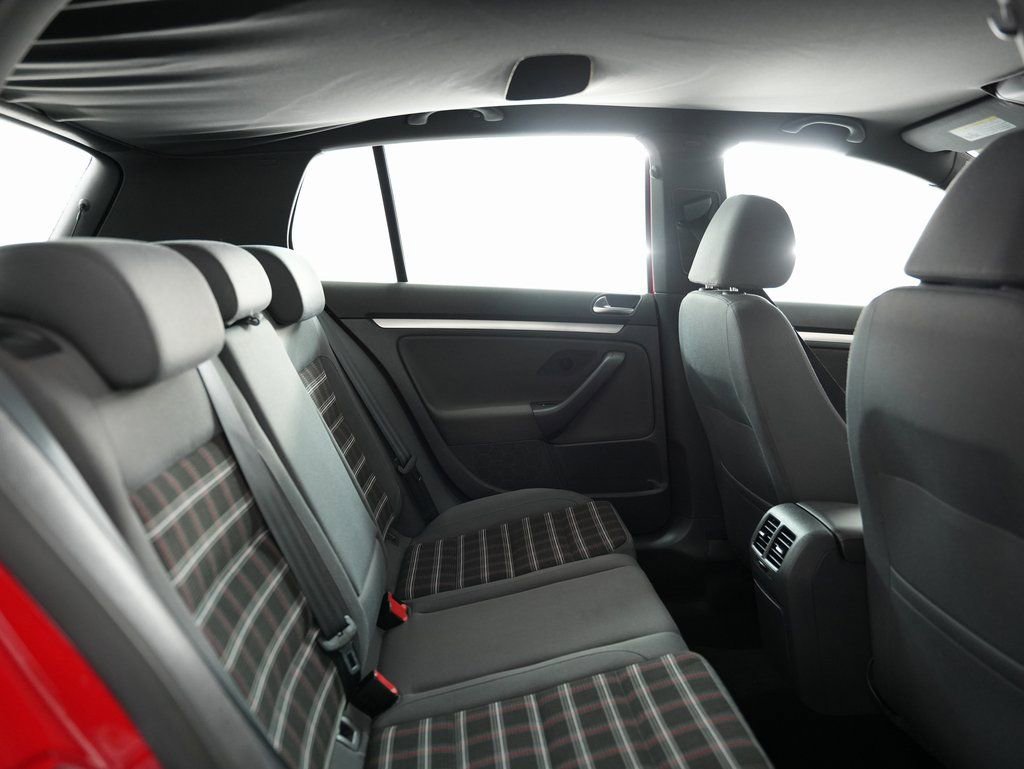 Used 2009 Volkswagen GTI 4-Door image 35