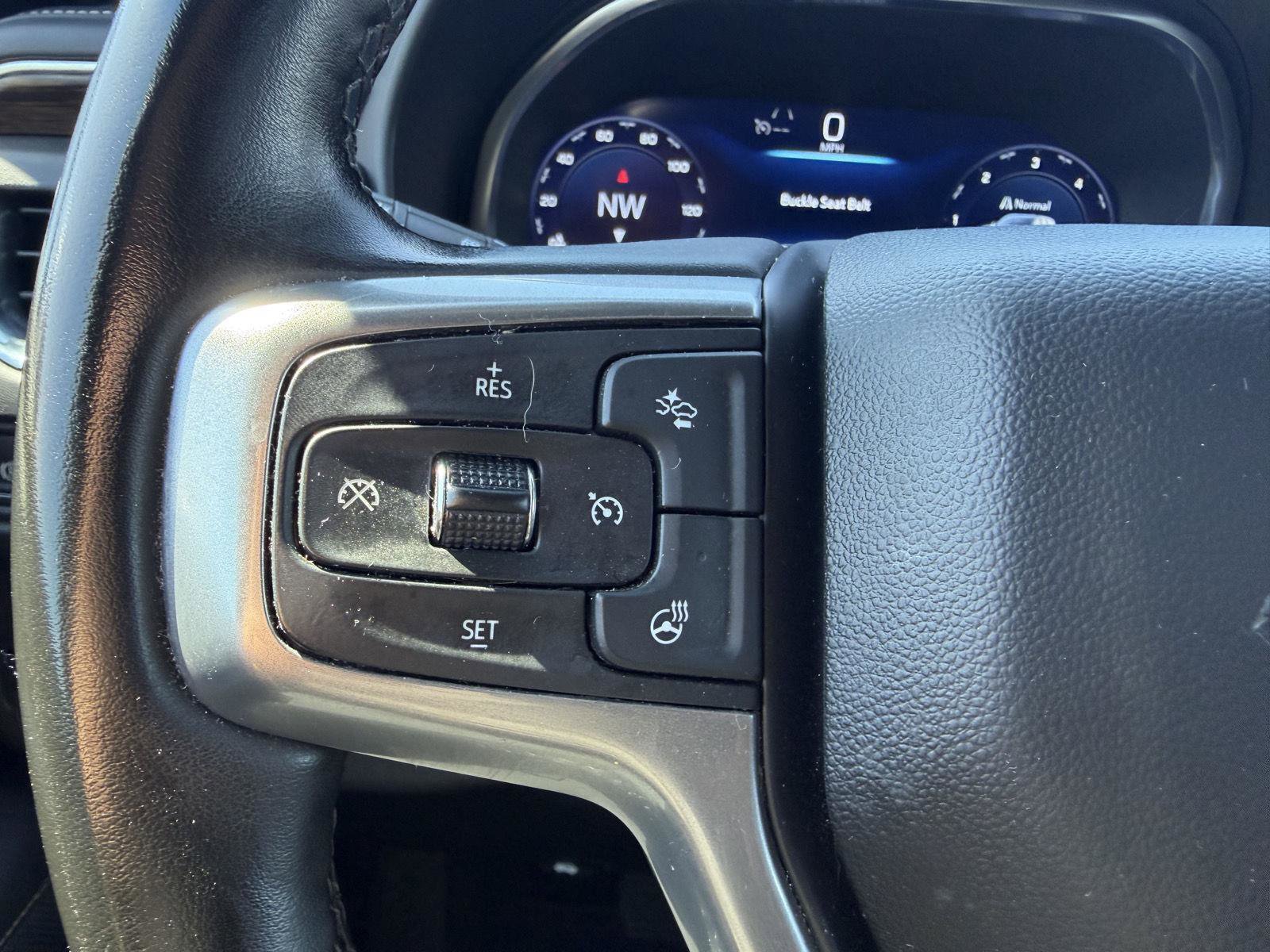 Used 2023 Chevrolet Suburban Premier RWD image 35
