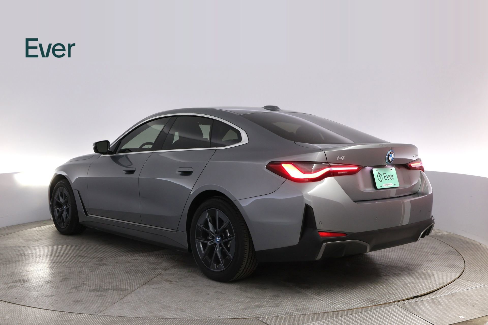 Used 2024 BMW i4 eDrive35 w/ Premium Package RWD image 17