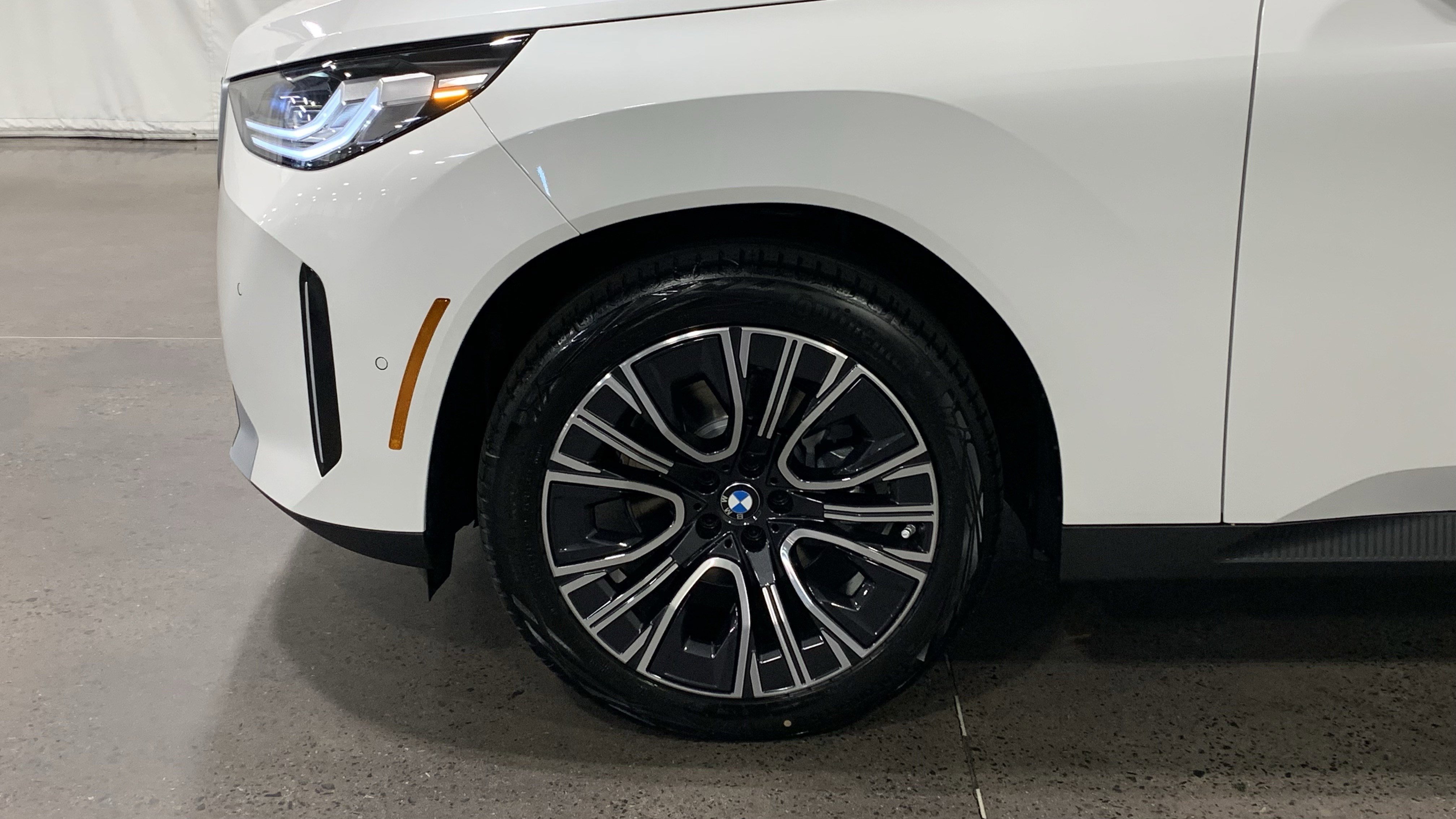 Used 2026 BMW X3 xDrive30 w/ Premium Package image 10