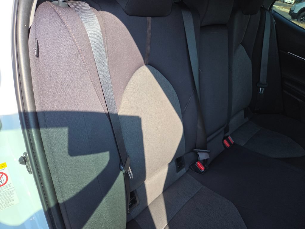 Used 2018 Toyota Camry LE FWD image 23