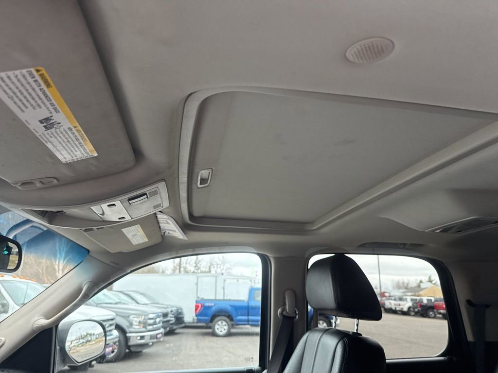 Used 2008 GMC Yukon SLT w/ SLT Preferred Equipment Group image 14