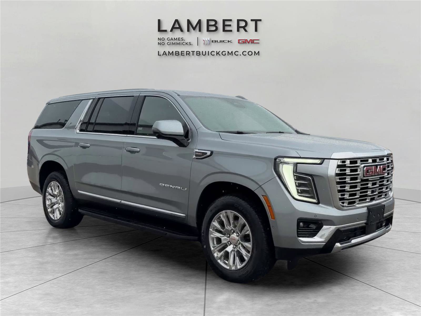 Used 2025 GMC Yukon XL Denali AWD/4WD image 7