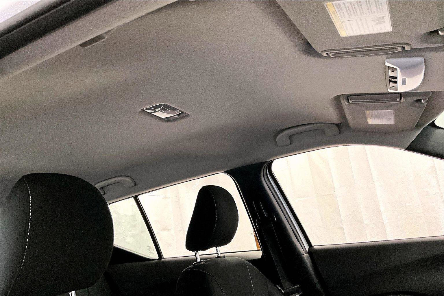 Used 2020 Nissan Kicks S image 21