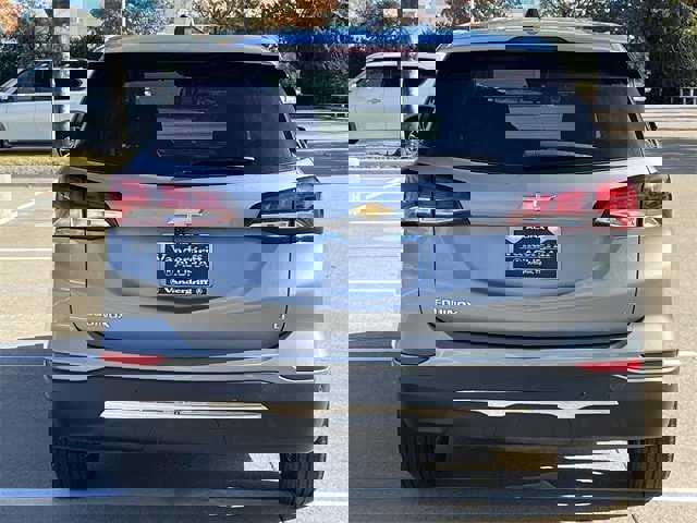 Used 2024 Chevrolet Equinox LT w/ LPO, Floor Liner Package image 5