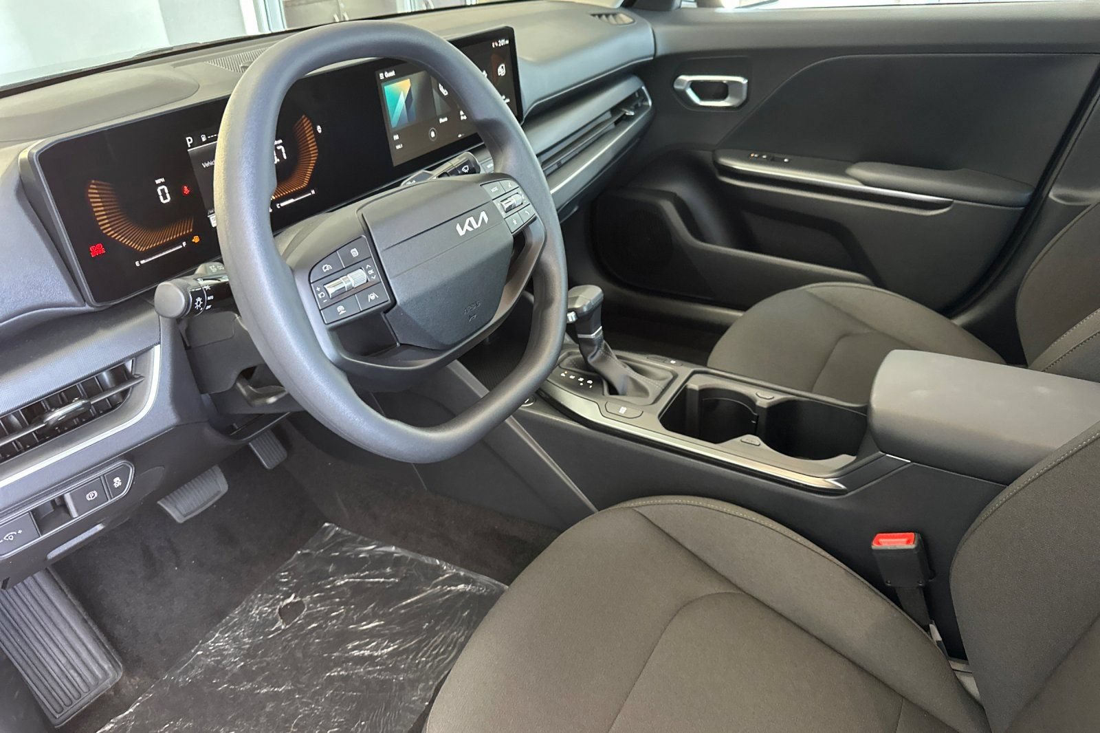 New 2026 Kia K4 FWD image 10
