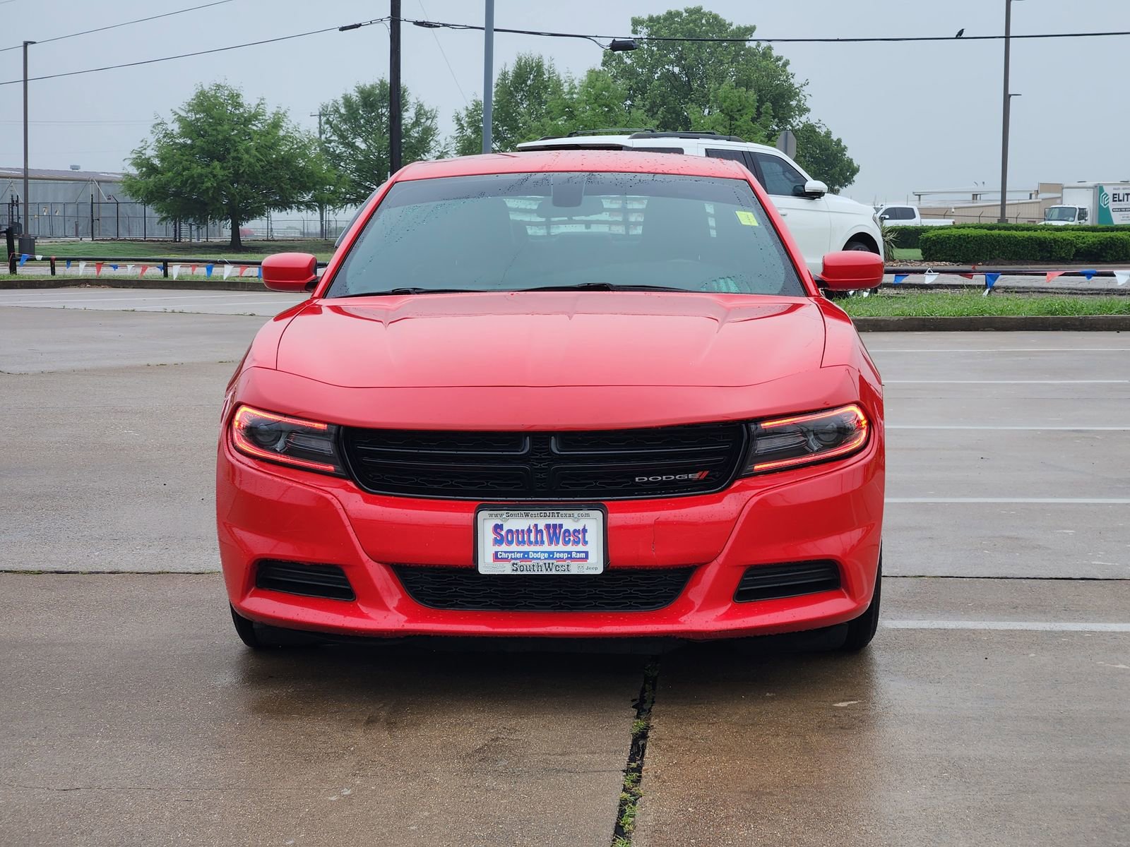 Used 2019 Dodge Charger SXT w/ Leather Interior Group RWD image 6