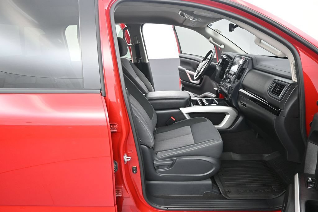 Used 2024 Nissan Titan SV w/ SV Convenience Package AWD/4WD image 36