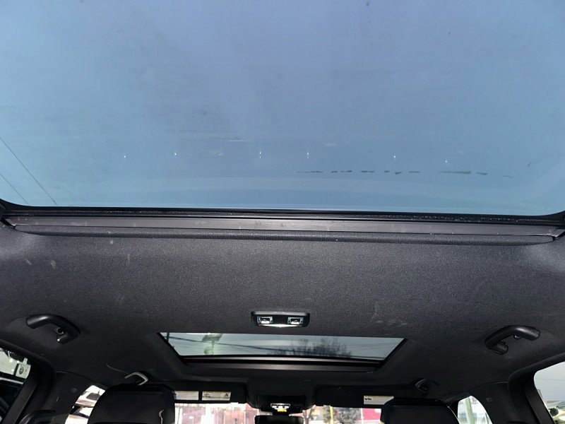 Used 2017 Land Rover Discovery HSE image 70