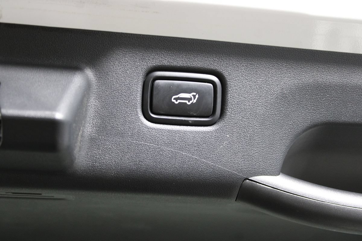 Used 2024 Kia EV6 Wind w/ Wind Technology Package RWD image 28