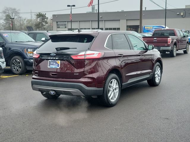 Used 2024 Ford Edge SEL w/ Convenience Package image 4