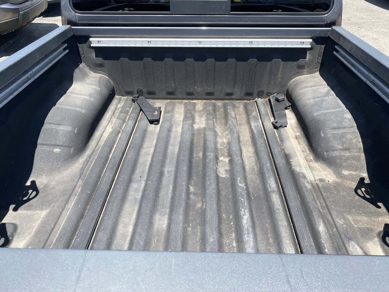 Certified 2021 Nissan Frontier SV w/ Midnight Edition Floor Mats AWD/4WD image 13