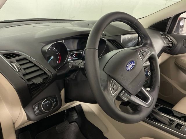 Used 2019 Ford Escape Titanium FWD image 16