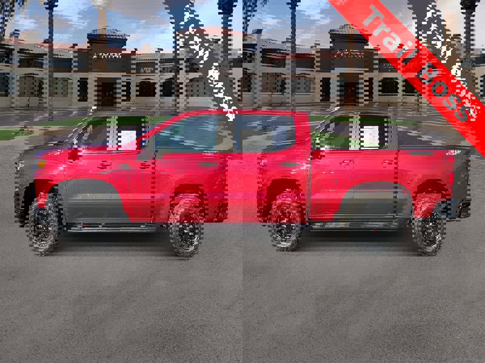 Used 2019 Chevrolet Silverado 1500 Custom Trail Boss w/ Custom Convenience Package image 5