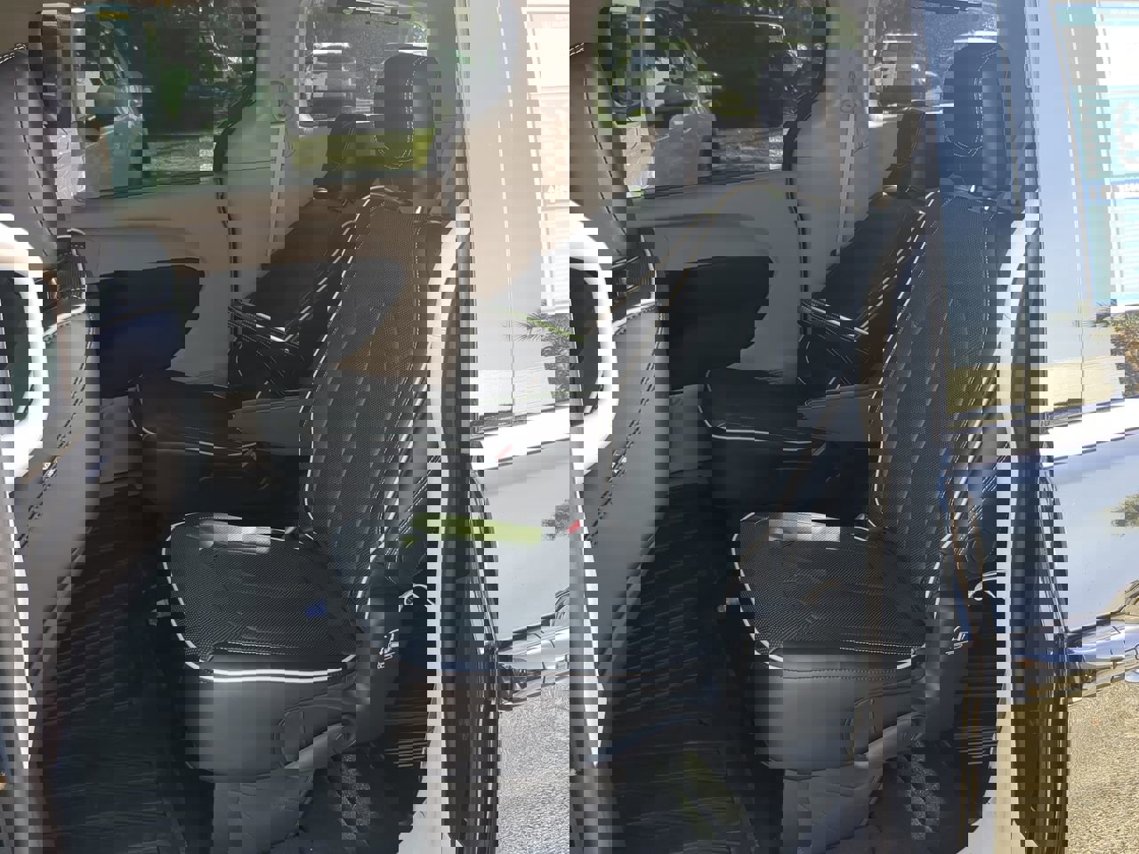 Used 2024 Chrysler Pacifica Limited w/ Trailer Tow Group image 11