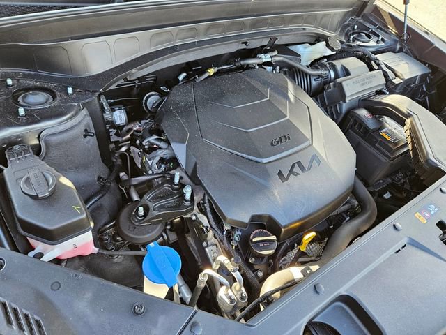 Used 2023 Kia Telluride EX w/ EX Captain's Chair Package image 17
