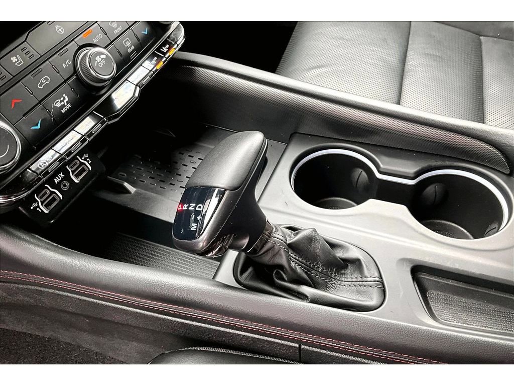 Certified 2025 Dodge Durango GT image 16