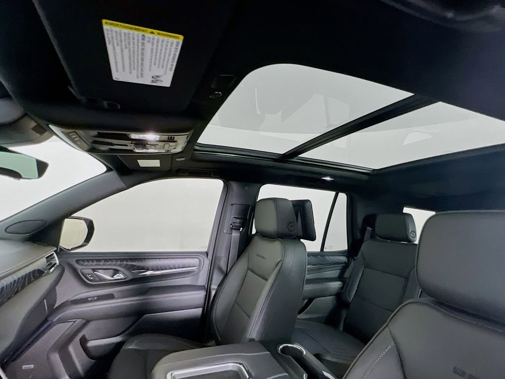 Certified 2023 GMC Yukon Denali w/ Advanced Technology Package image 22