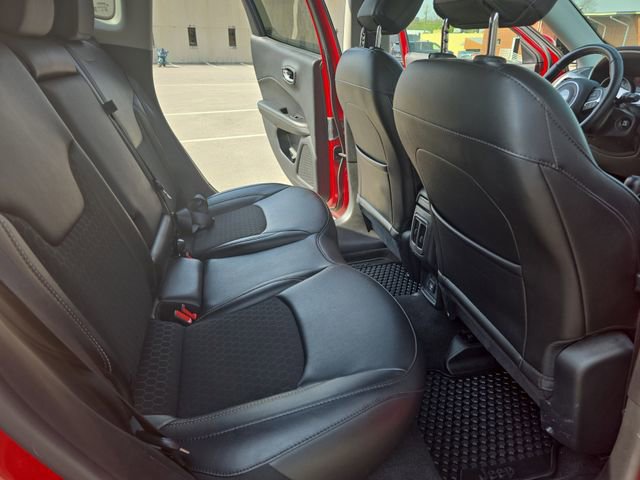 Used 2020 Jeep Compass Latitude w/ Cold Weather Group image 11