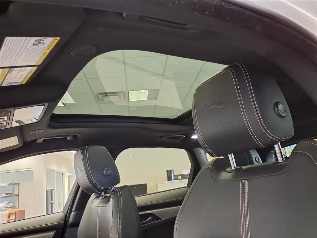 Used 2024 Jaguar F-PACE R-Dynamic S image 23