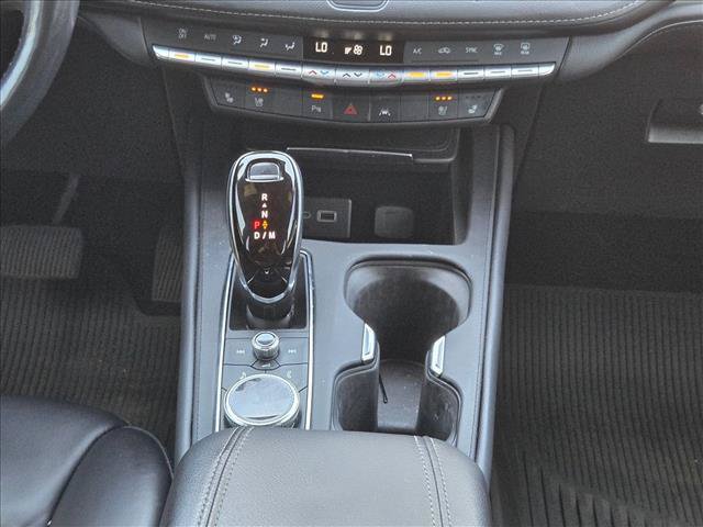 Used 2021 Cadillac XT4 Premium Luxury FWD image 12
