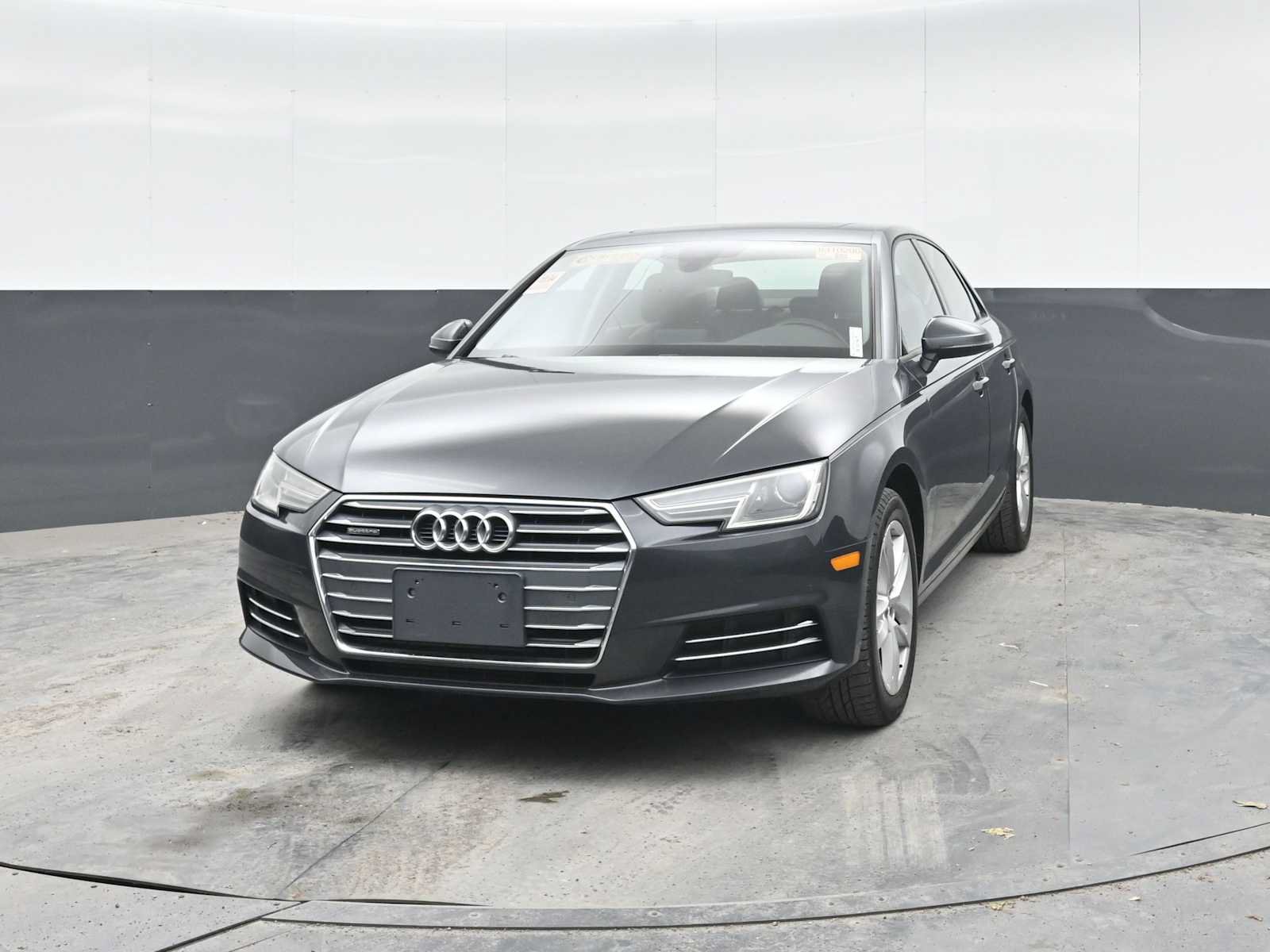 Used 2017 Audi A4 2.0T Premium FWD image 5