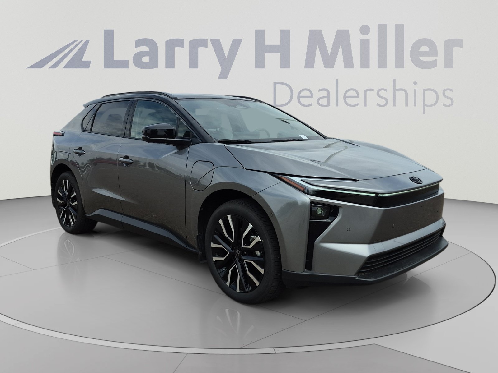 Used 2026 Toyota bZ AWD/4WD image 7