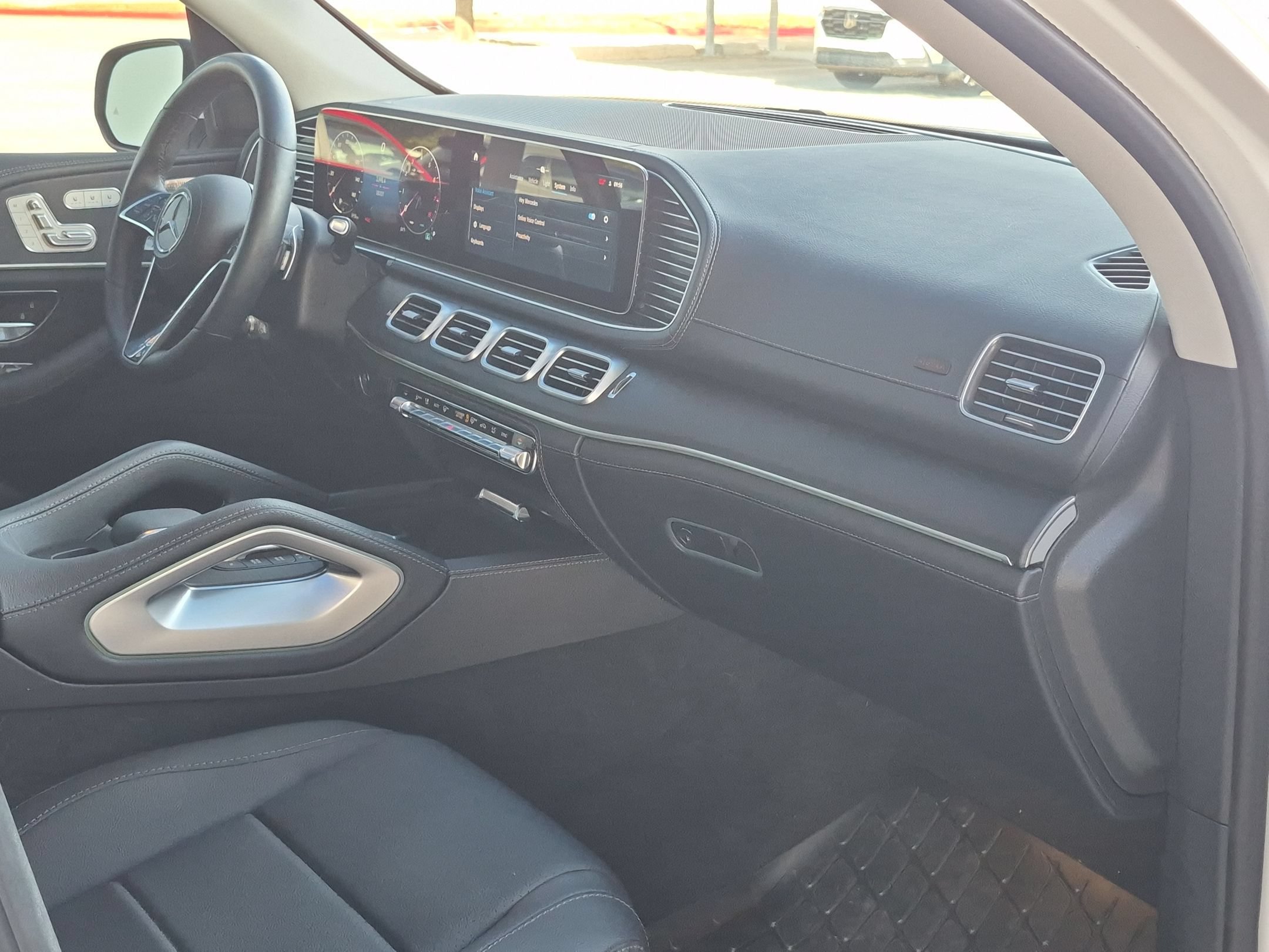 Used 2025 Mercedes-Benz GLE 350 4MATIC image 28