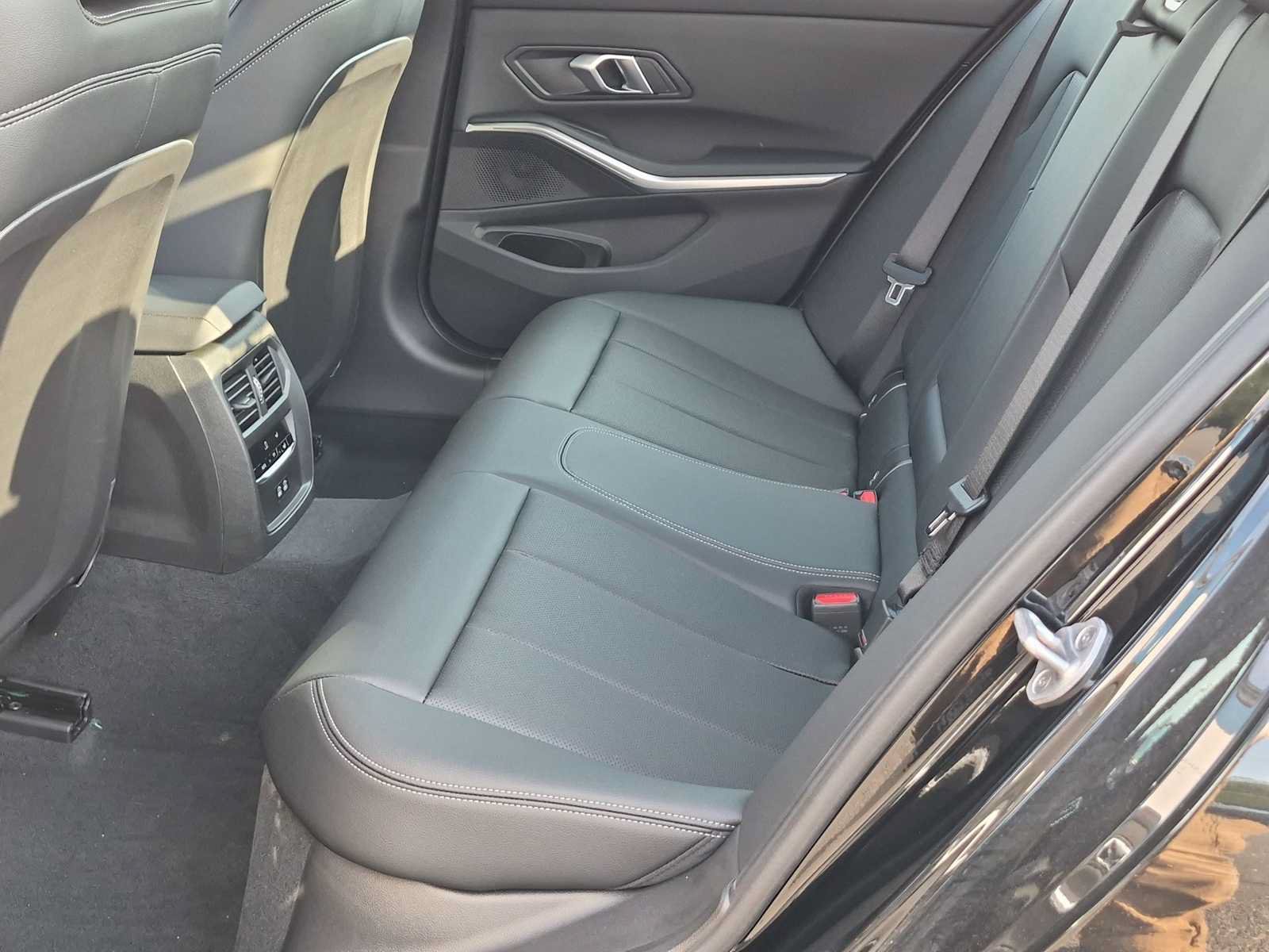 New 2026 BMW 330i Sedan RWD image 21