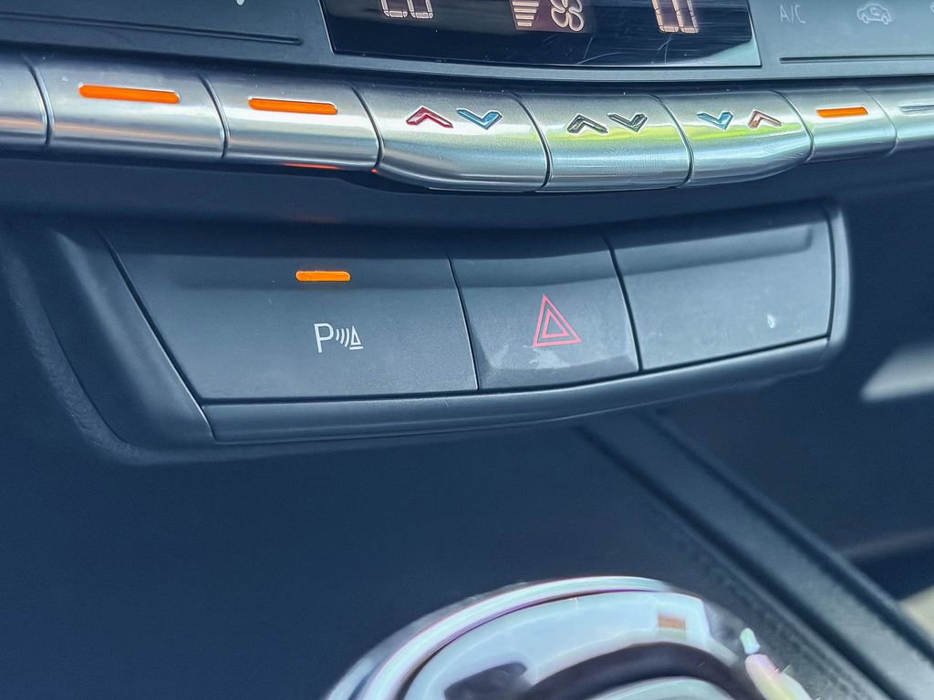 Used 2020 Cadillac XT4 Premium Luxury image 28