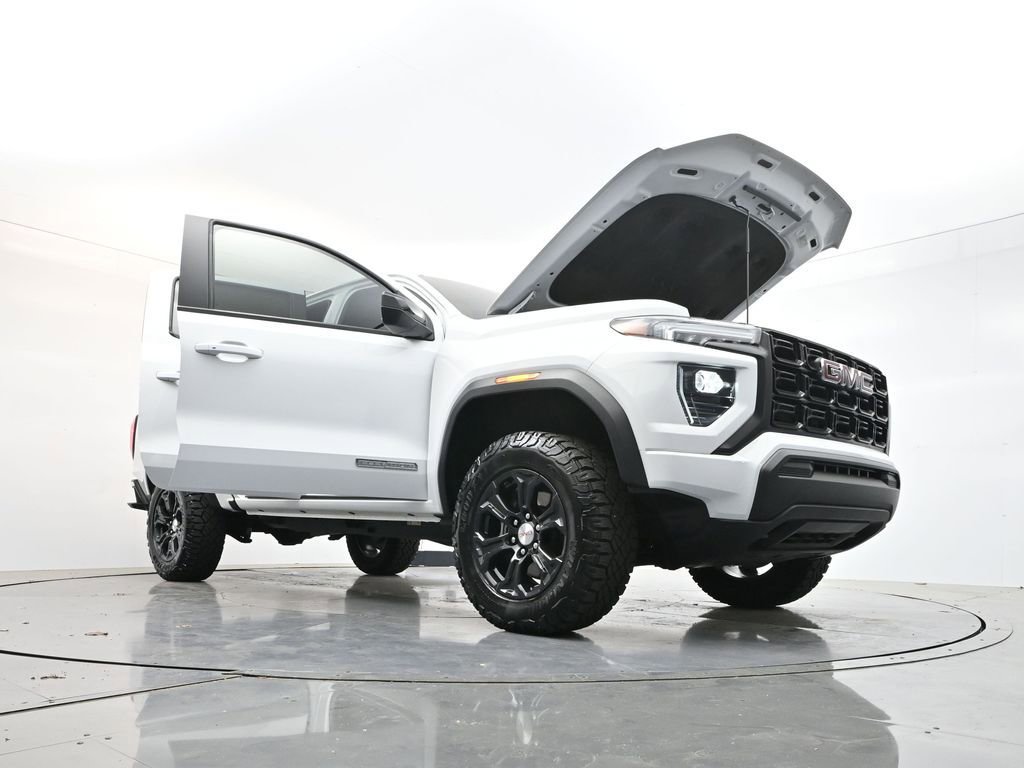 Used 2024 GMC Canyon Elevation image 36