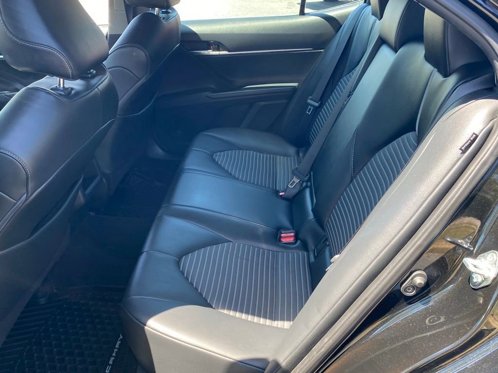Used 2021 Toyota Camry SE AWD/4WD image 8
