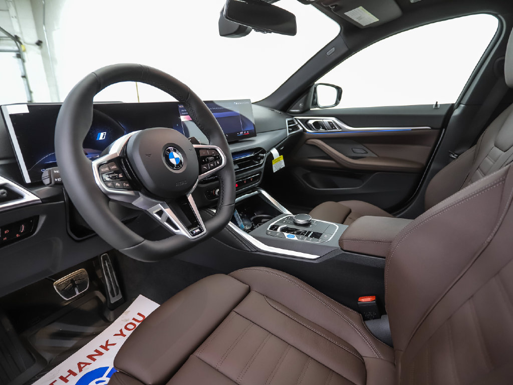 Used 2026 BMW i4 xDrive40i w/ M Sport Package AWD/4WD image 10