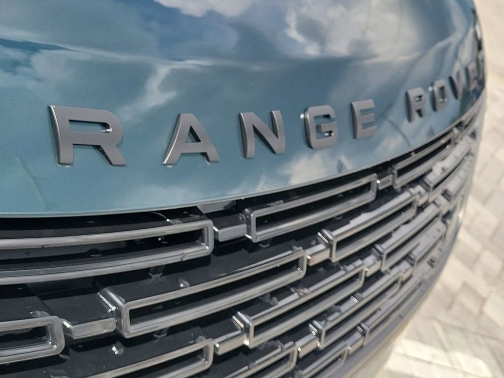 New 2026 Land Rover Range Rover Velar Dynamic SE AWD/4WD image 9