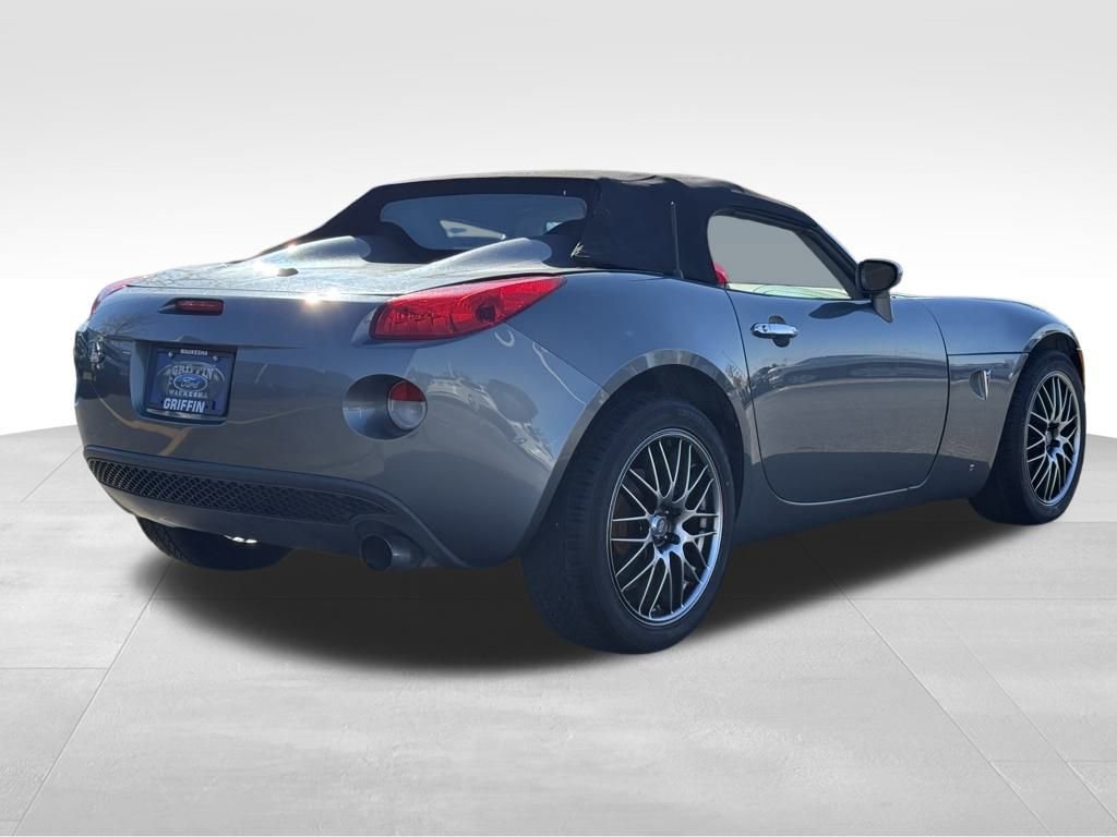Used 2007 Pontiac Solstice Convertible w/ Premium Package image 8