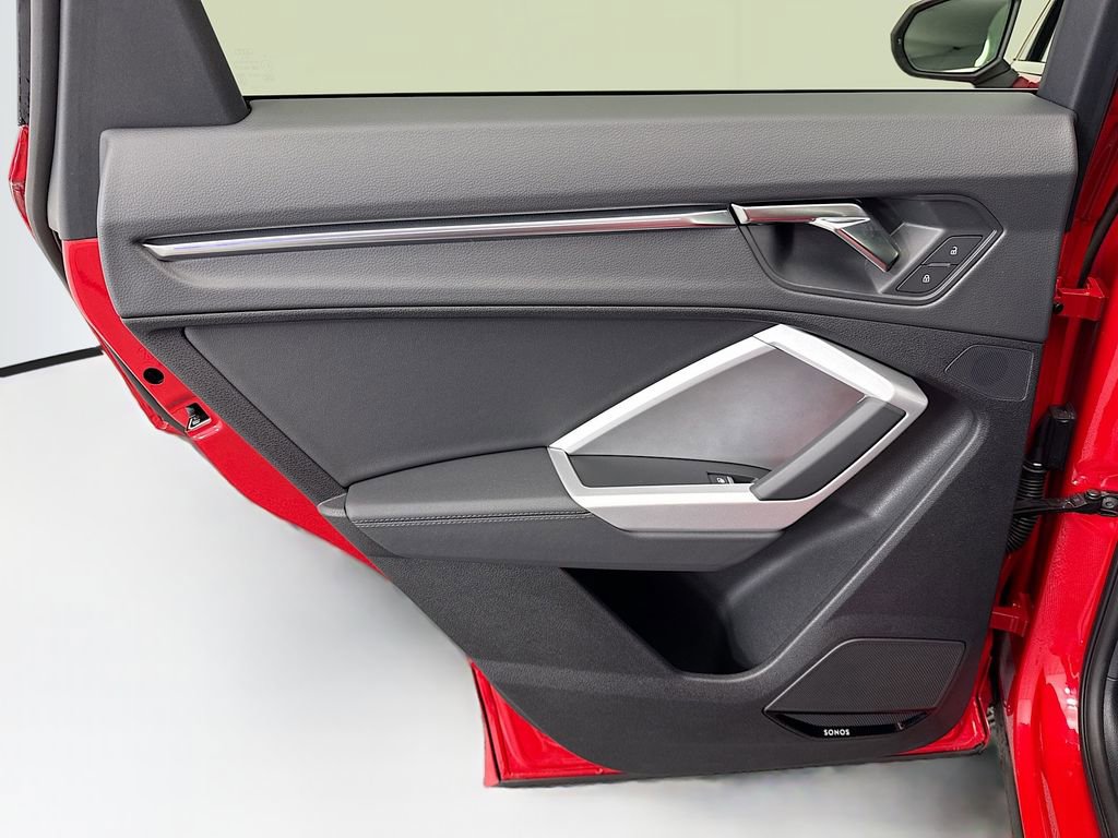 Certified 2025 Audi Q3 2.0T Premium Plus w/ Premium Plus Package image 24