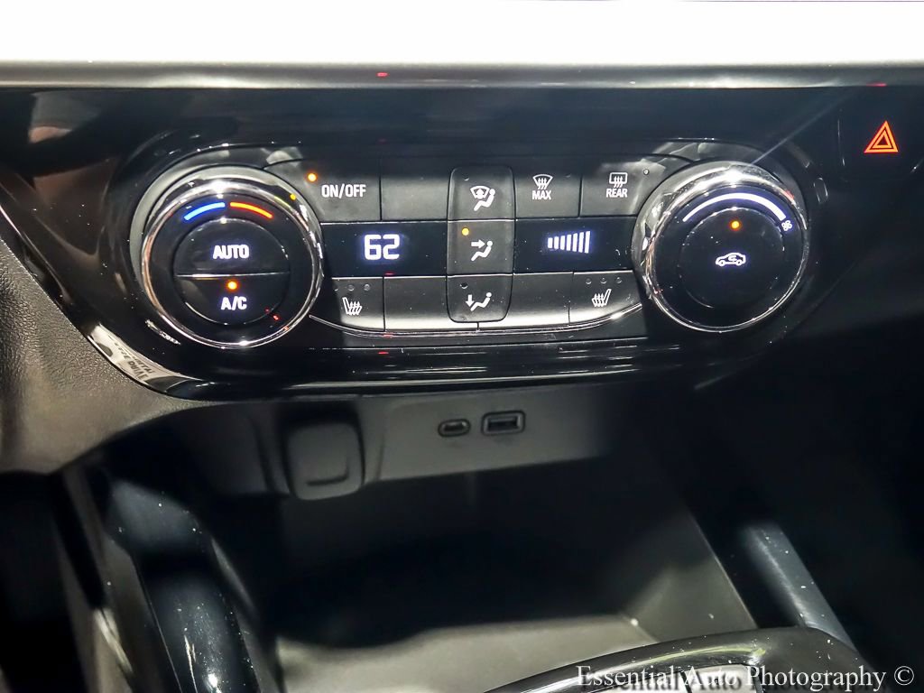 Used 2024 Chevrolet Trax LT w/ Driver Confidence Package FWD image 21